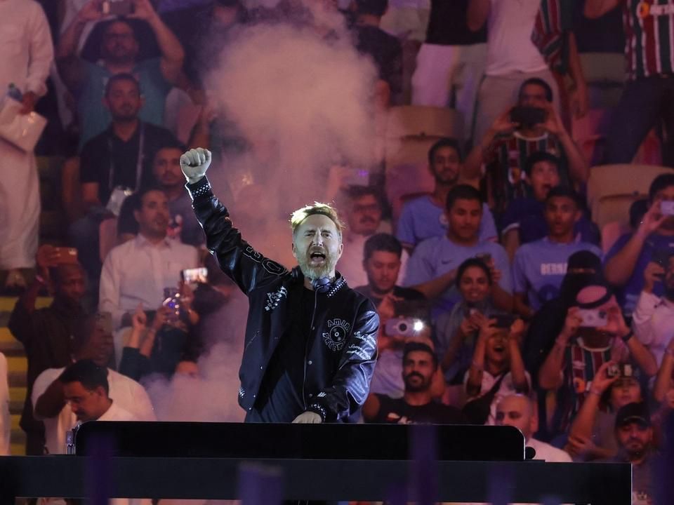 A francia DJ, David Guetta műsora vezette fel a döntőt (Fotó: AFP)