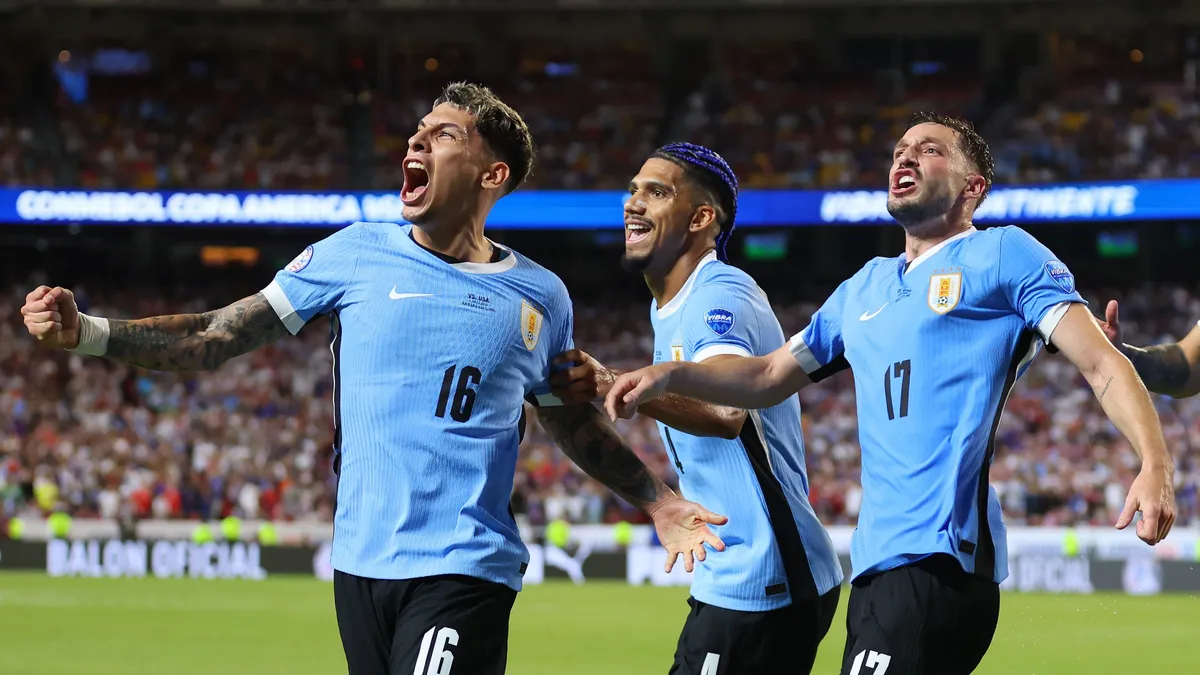 Copa America: Uruguay and Panama beat hosts USA