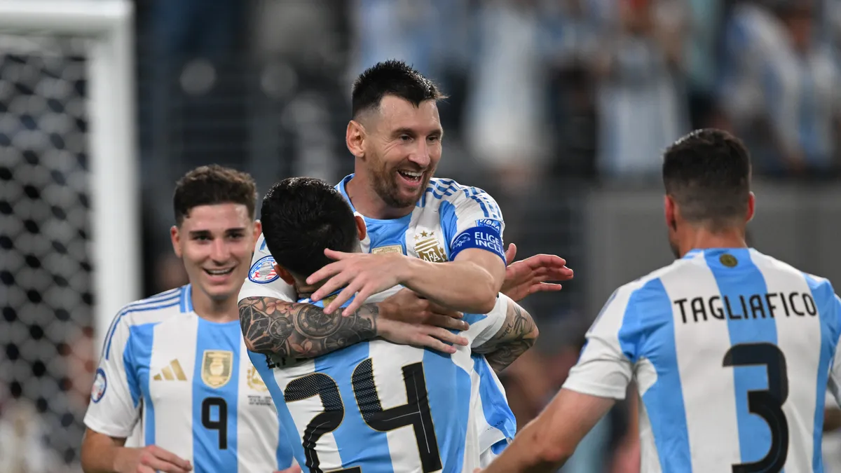Copa America: Alvarez and Messi score as Argentina beat Canada to reach finals