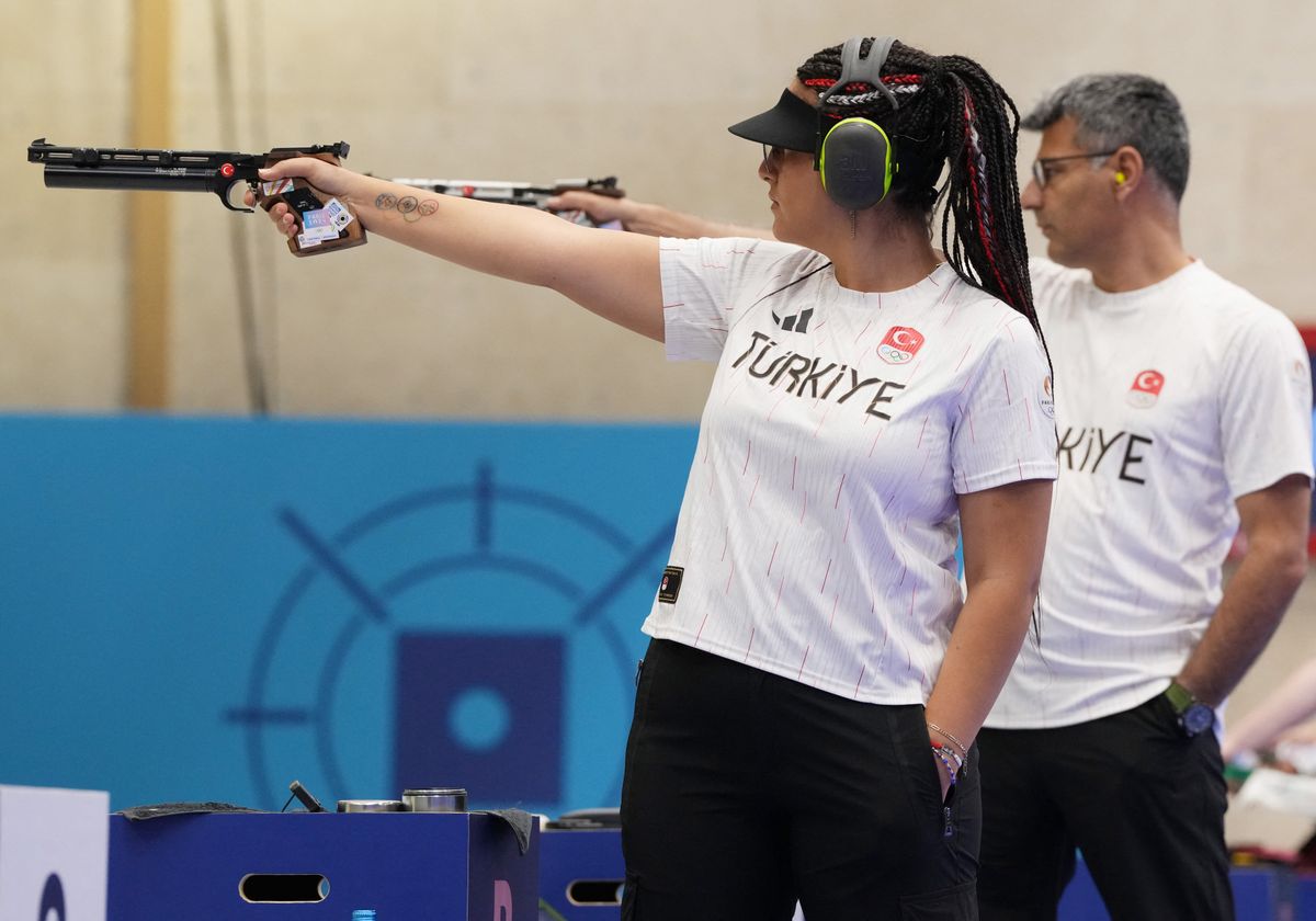 Shooting - 10m Air Pistol Mixed Team Gold Medal