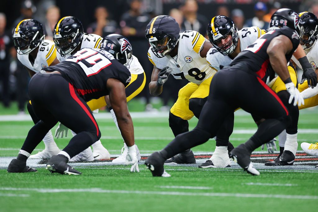 Pittsburgh Steelers v Atlanta Falcons