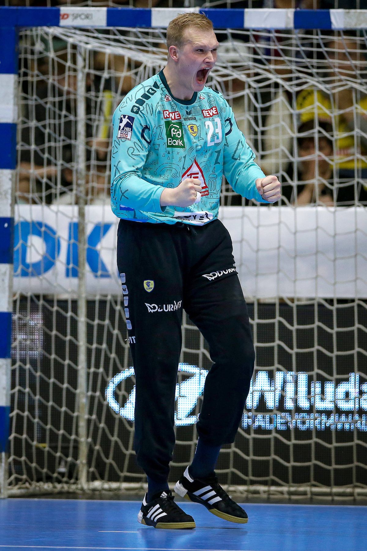 19.05.2024, Gummersbach, Handball, Liqui Moly Bundesliga, Schwalbe-Arena, VfL Gummersbach - Rhein-Neckar Löwen: Torhüter