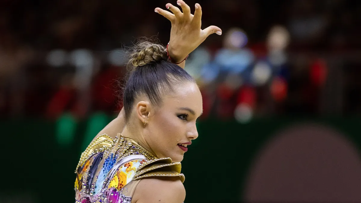 Wiesner Hanna három aranyérmet nyert a ritmikus gimnasztika obn