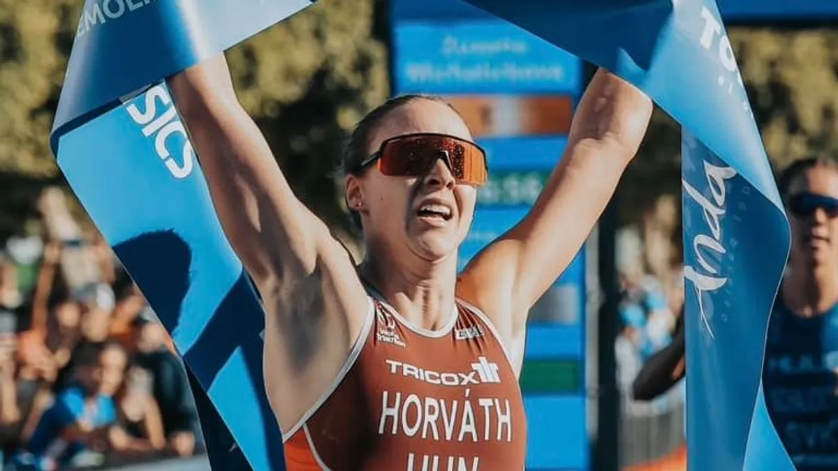 Triatlon-vb: aranyérmes az U23-as Horváth Karolina