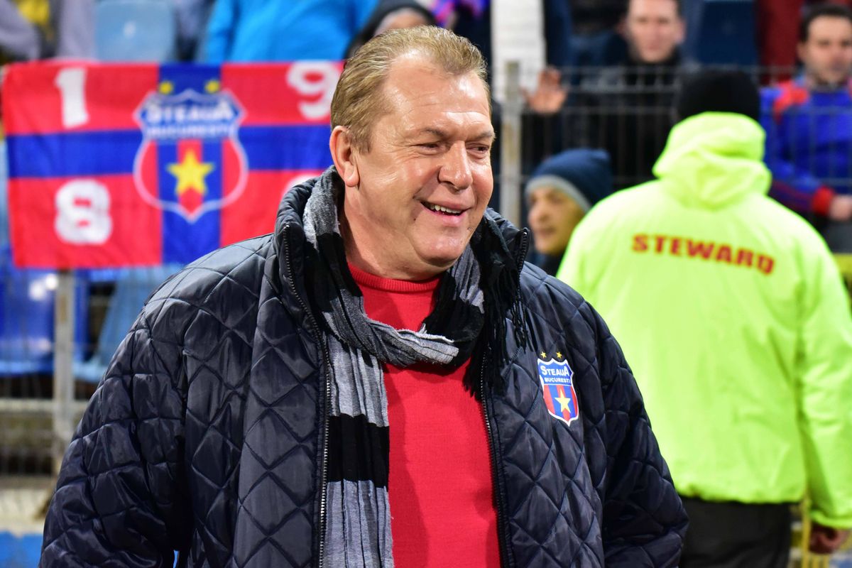 Liga I, Soccer: Steaua Bucharest ROU vs Rapid Bucharest ROU FEB 2015 February 22, 2015: Helmuth Duckadam the president o