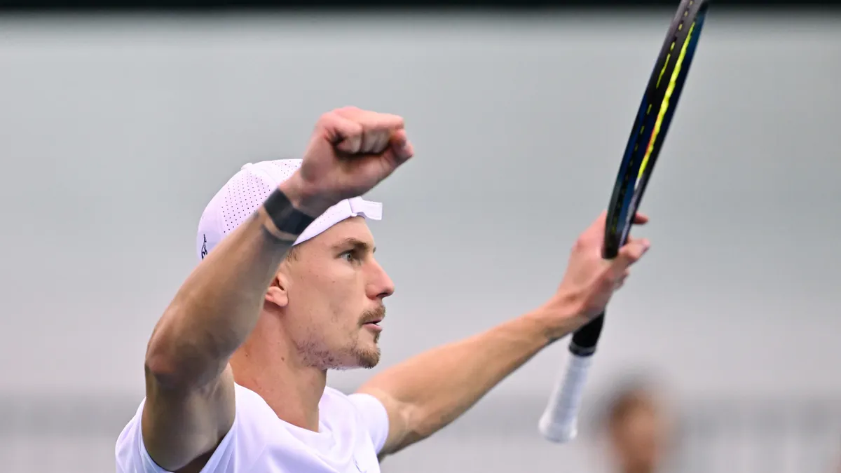 Fushovich did so, the Hungarian national team defeated Canada in the Davis Cup!