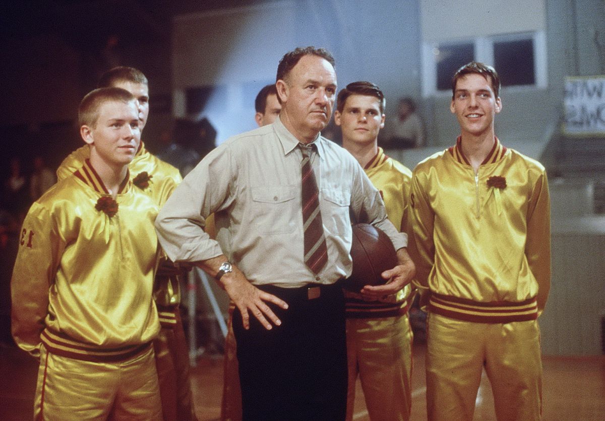 FREIWURF Der Kriegsveteran und Basketball Trainer Norman Dale GENE HACKMAN mi wird als neuer Tr