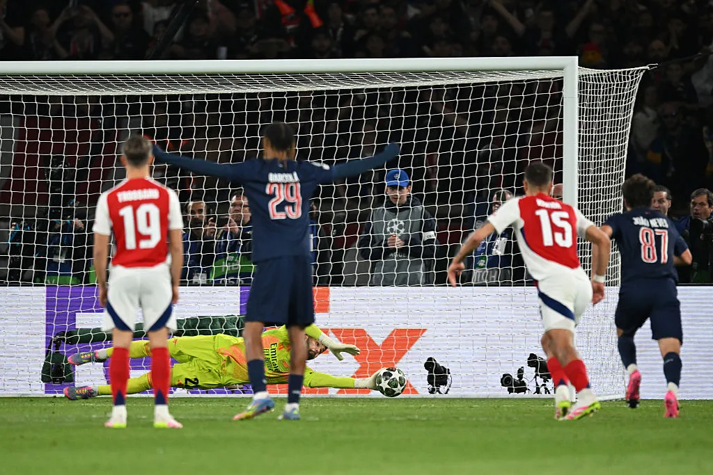 Paris Saint-Germain v Arsenal FC - UEFA Champions League 2024/25 Semi Final Second Leg