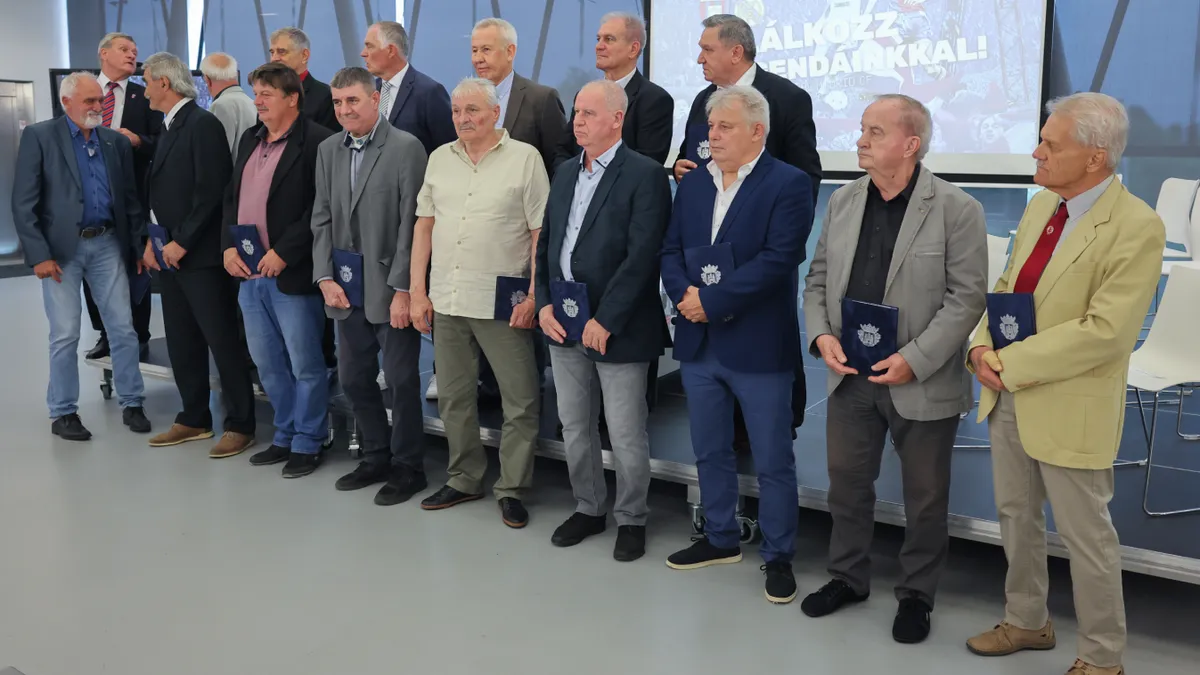 A Videoton negyven évvel ezelőtti UEFA-kupa-döntős ászait köszöntötték