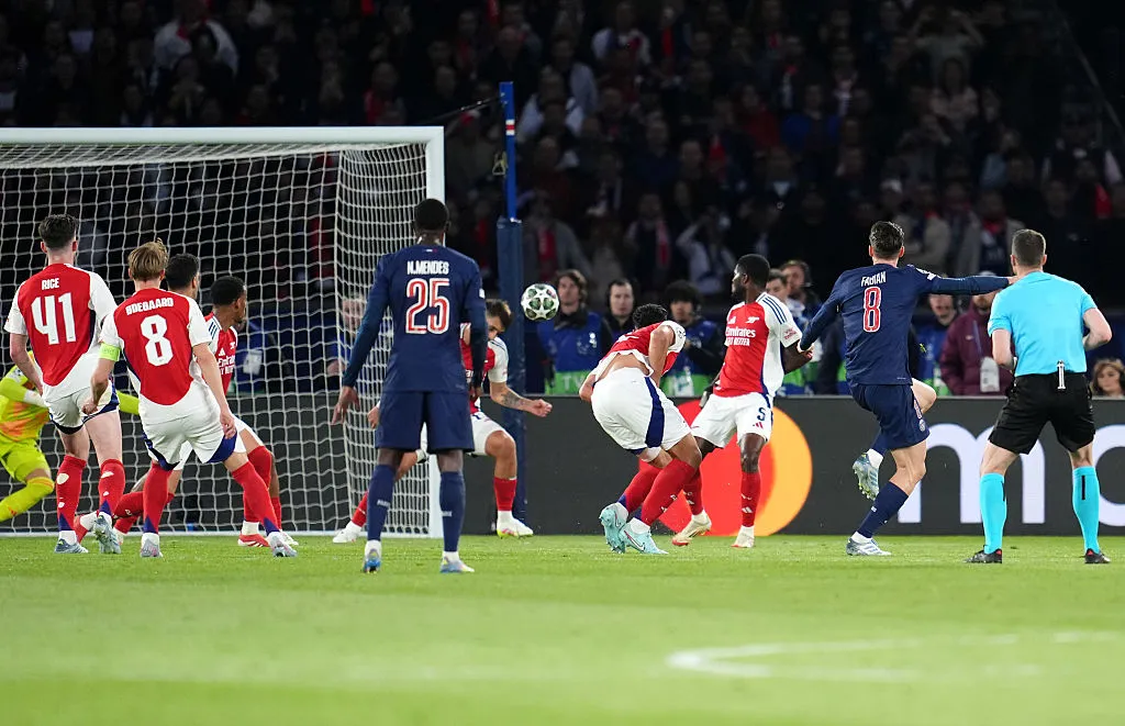 Paris Saint Germain v Arsenal - UEFA Champions League - Semi Final - Second Leg - Parc des Princes