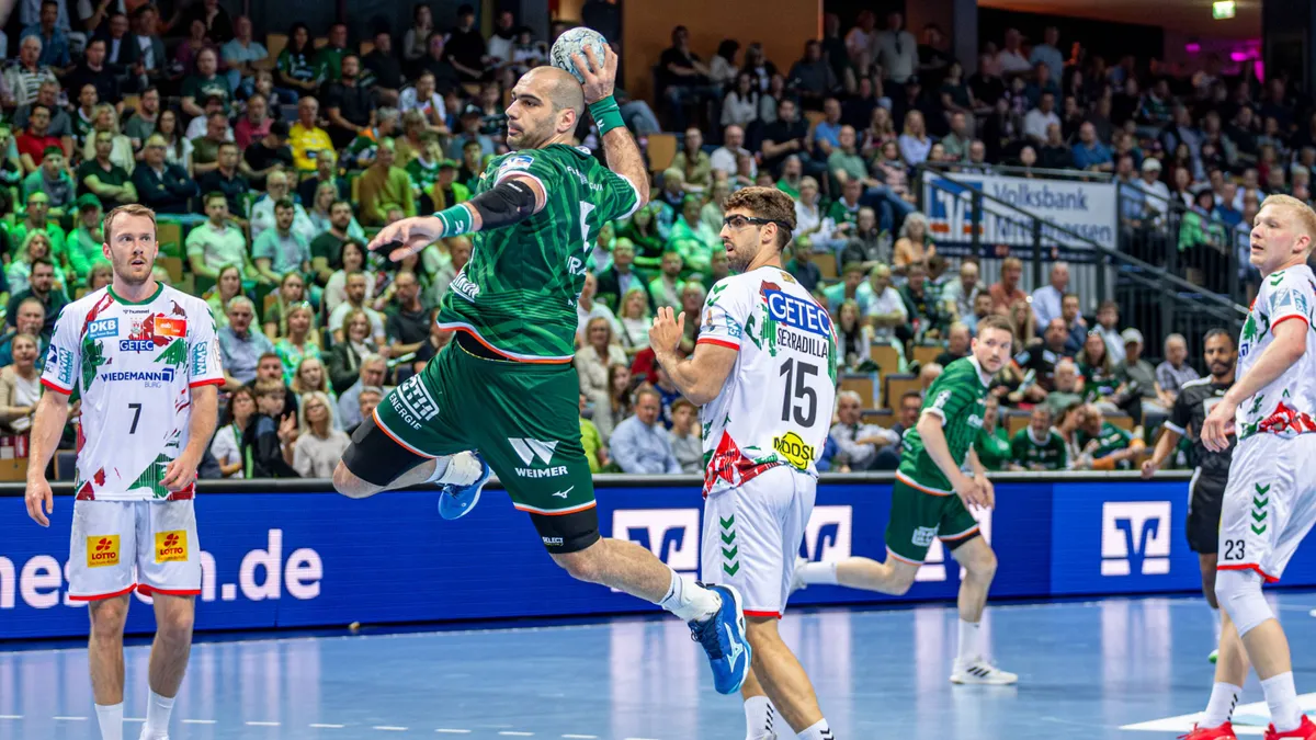 https://cdn.nemzetisport.hu/2025/05/8T_6YukPJ6MXnpMCw5otkNXZ0G_fJSYyfCbU6R7corU/fill/1200/675/no/1/aHR0cHM6Ly9jbXNjZG4uYXBwLmNvbnRlbnQucHJpdmF0ZS9jb250ZW50Lzc0NzU0MWM4YjQ4MTQ1MzJhMGU3MWNkMjI4OWIwYTRi.webp