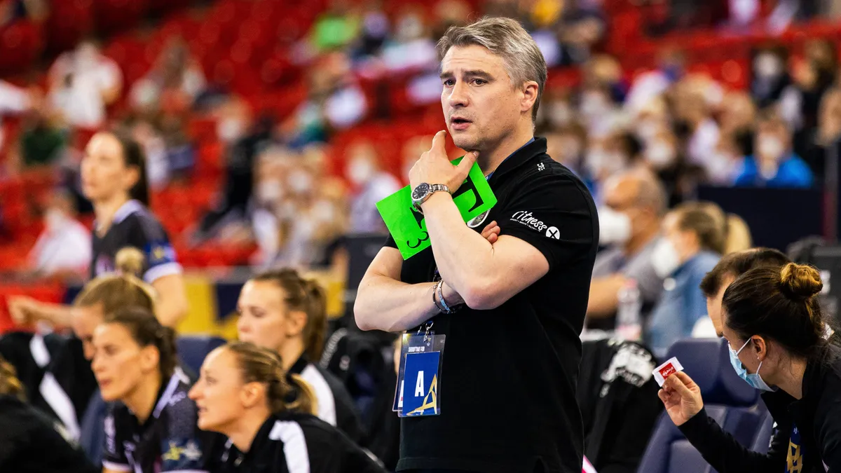 Női kézi: Korsós Dorina és Kácsor Gréta csapata is edzőt váltott
