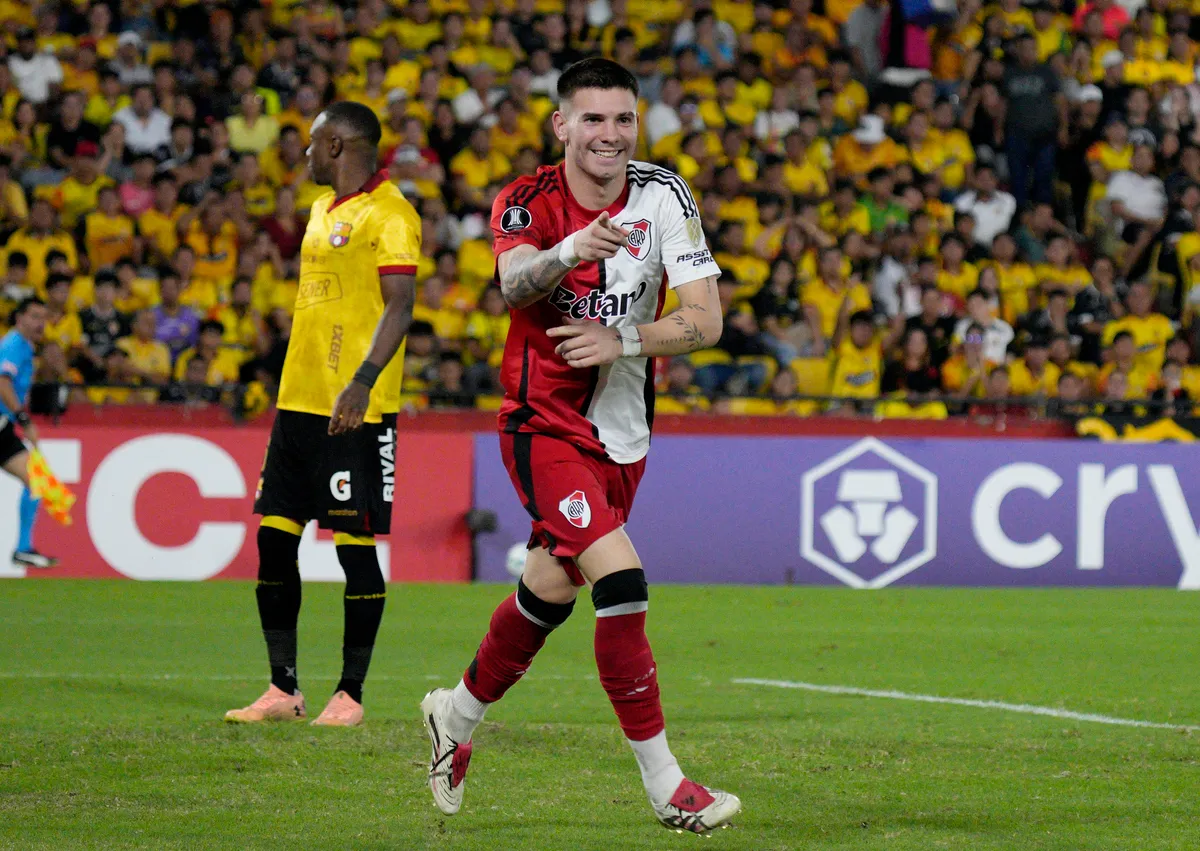 Copa Libertadores - Group Stage - Barcelona SC v River Plate
