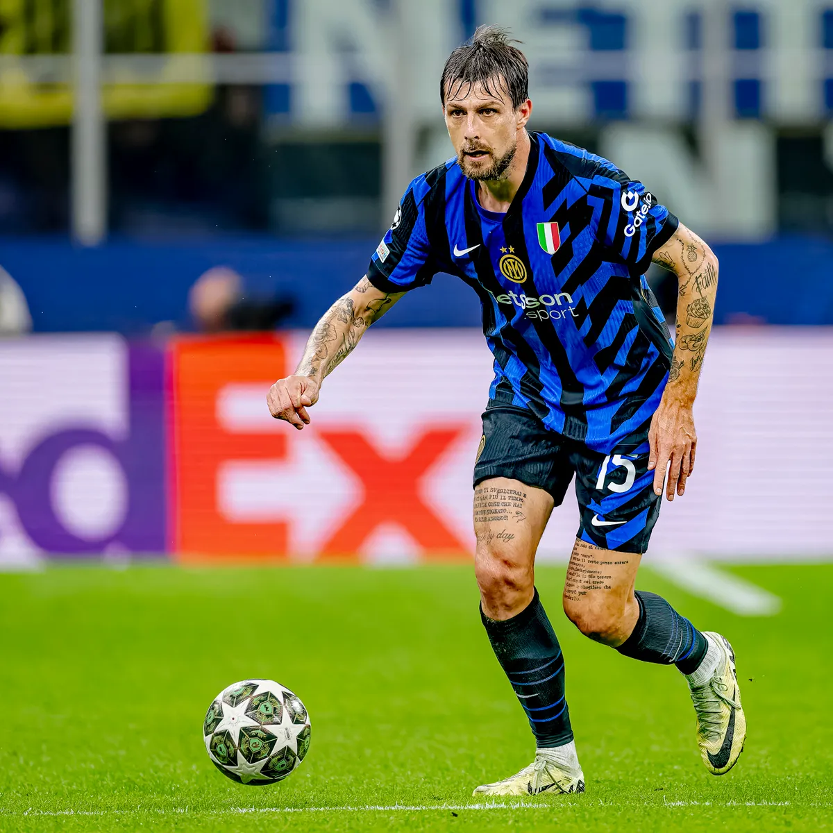 FC Internazionale Milano v Feyenoord - UEFA Champions League 2024/25 Round of 16 Second Leg