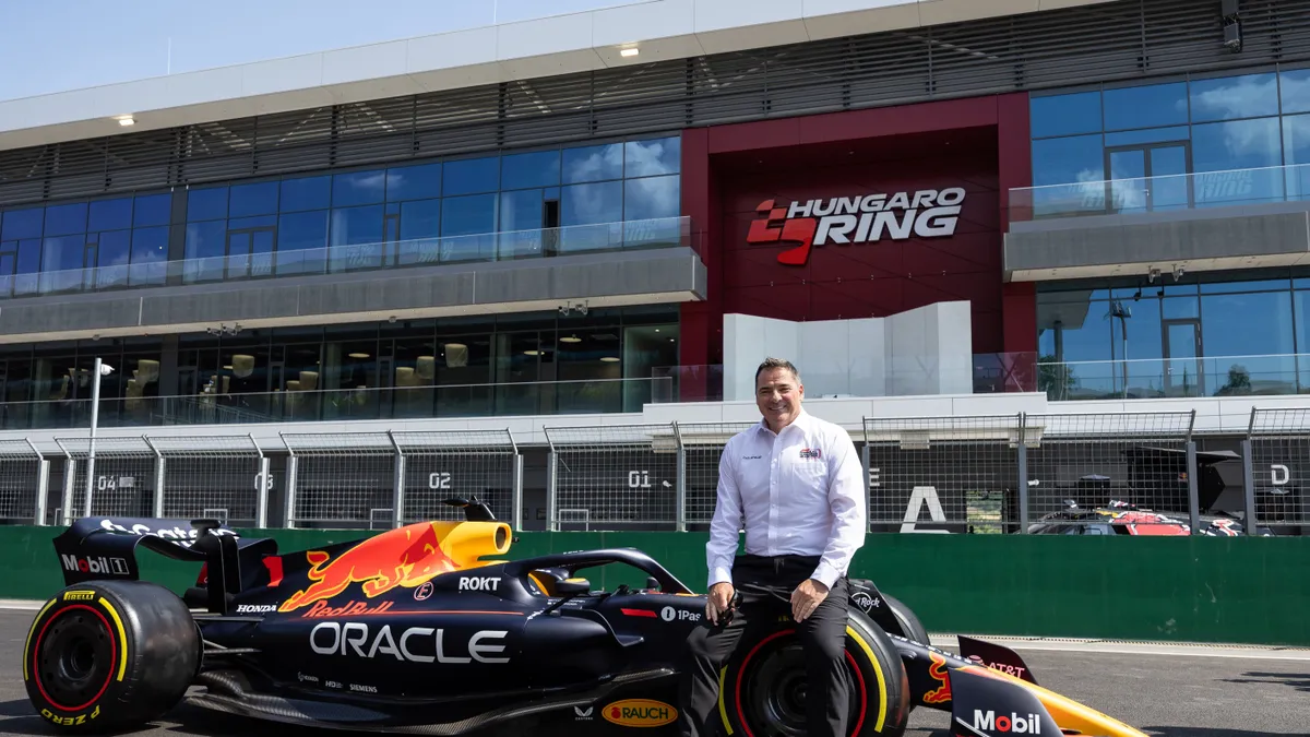 Nyilvánosság elé tárták a Hungaroring vadonatúj főépületét és főlelátóját