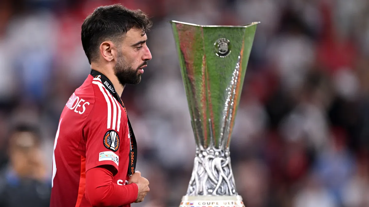 Kétszázmillió fontos szerződést utasított vissza Bruno Fernandes – sajtóhír














































