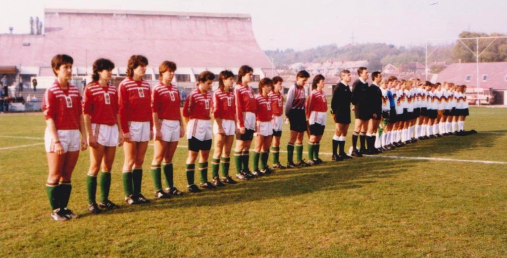 A képhez tartozó alt jellemző üres; Magyarország-Németország-1990-2.-Dénes-András-archívumából-1-1024x521.jpg a fájlnév
