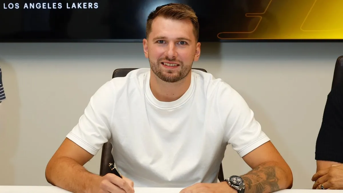 A Lakers szupersztárja, Luka Doncic évi 55 millió dollárért cserébe hosszabbított