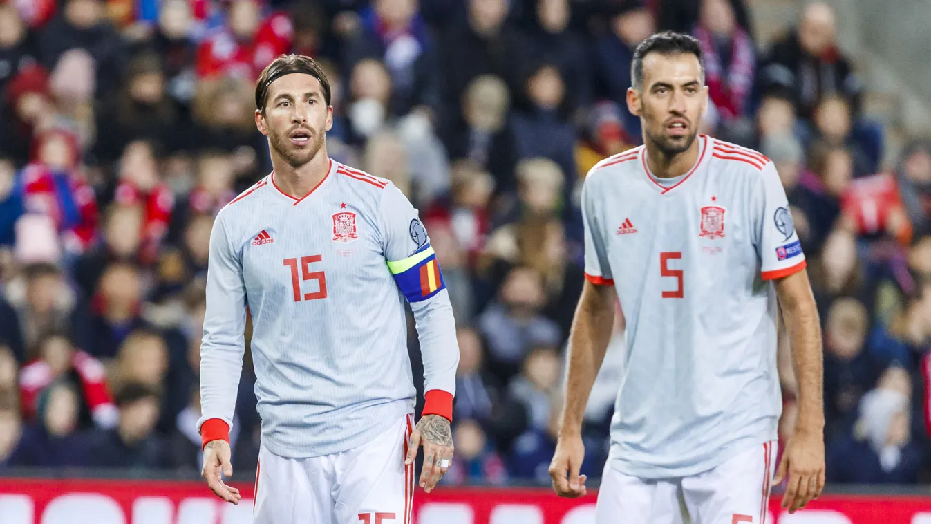 Sergio Ramos (balra) és Sergio Busquets (jobbra) 2020-ban, a spanyol válogatottban (Fotó: Getty Images)
