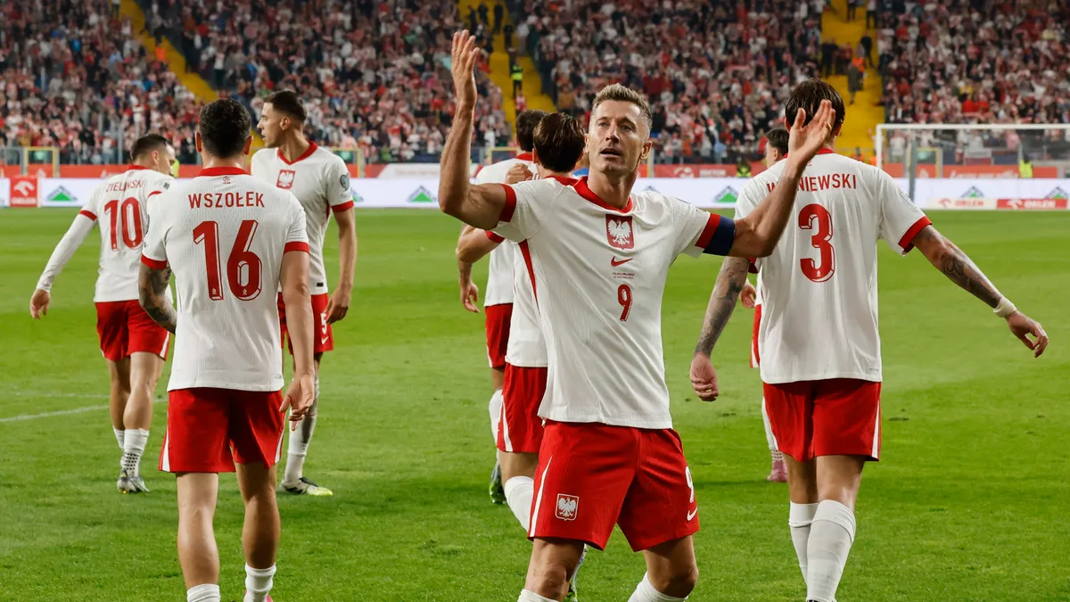 Lewandowskival más ez a lengyel csapat; újabb belga kiütés