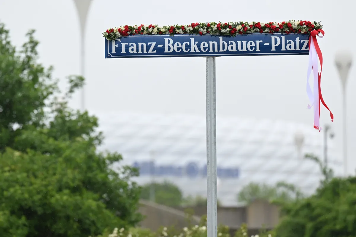 Inauguration of Franz-Beckenbauer-Platz 5