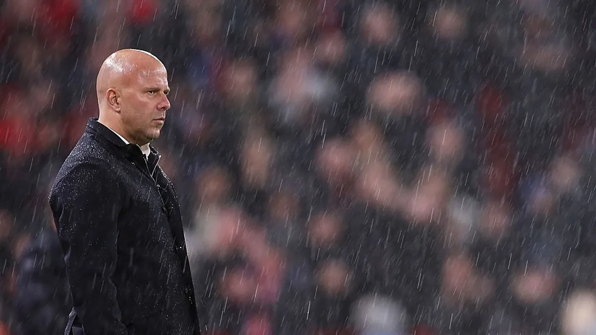 Arne Slot:  Sok oka lehet annak, hogy hét meccsből hatot elveszítettünk