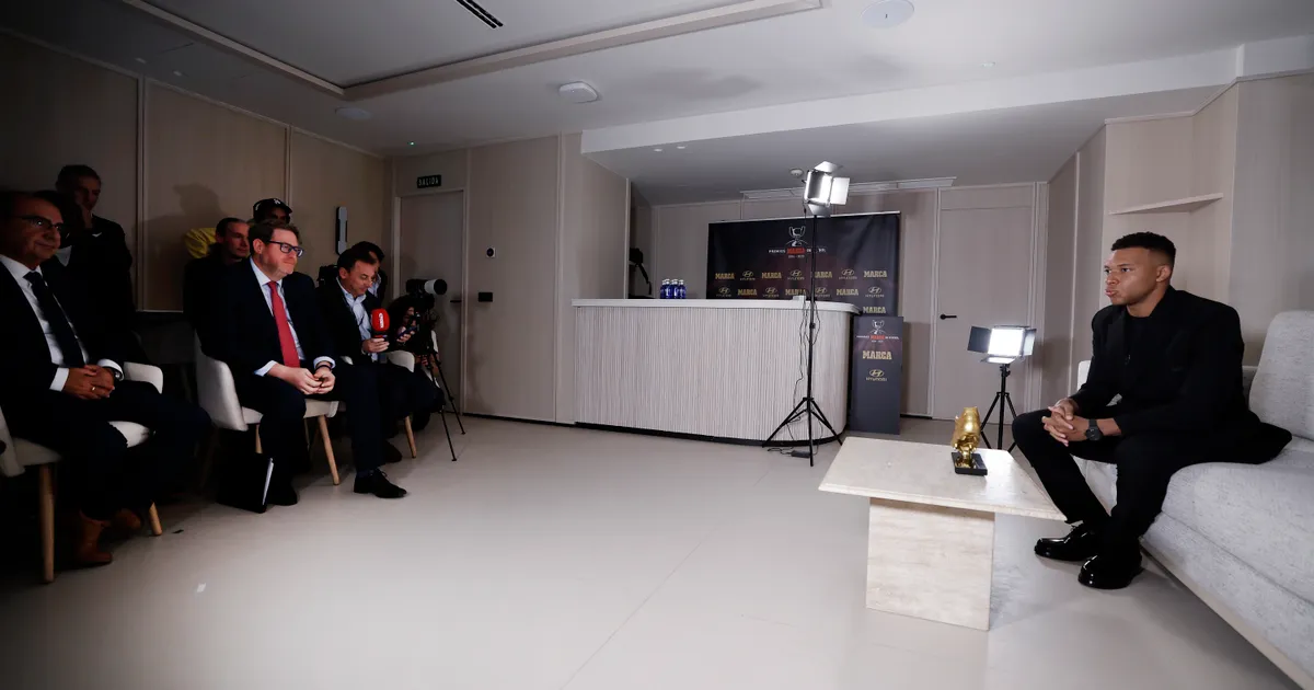 REAL MADRID 24/25 REAL MADRID 25/26