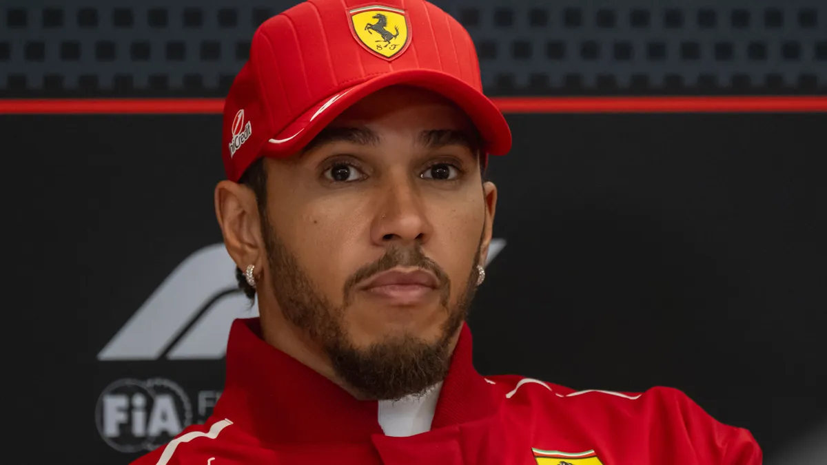 „Szép az idő” – Hamilton nem talált más pozitívumot a katari sprintidőmérője után