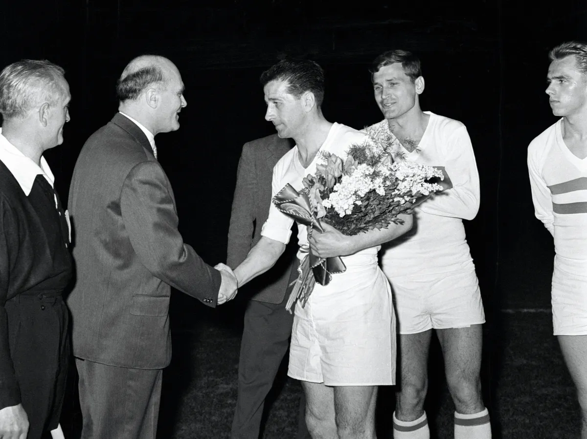 BARCS Sándor; BOZSIK József; TICHY Lajos; MÉSZÖLY Kálmán;