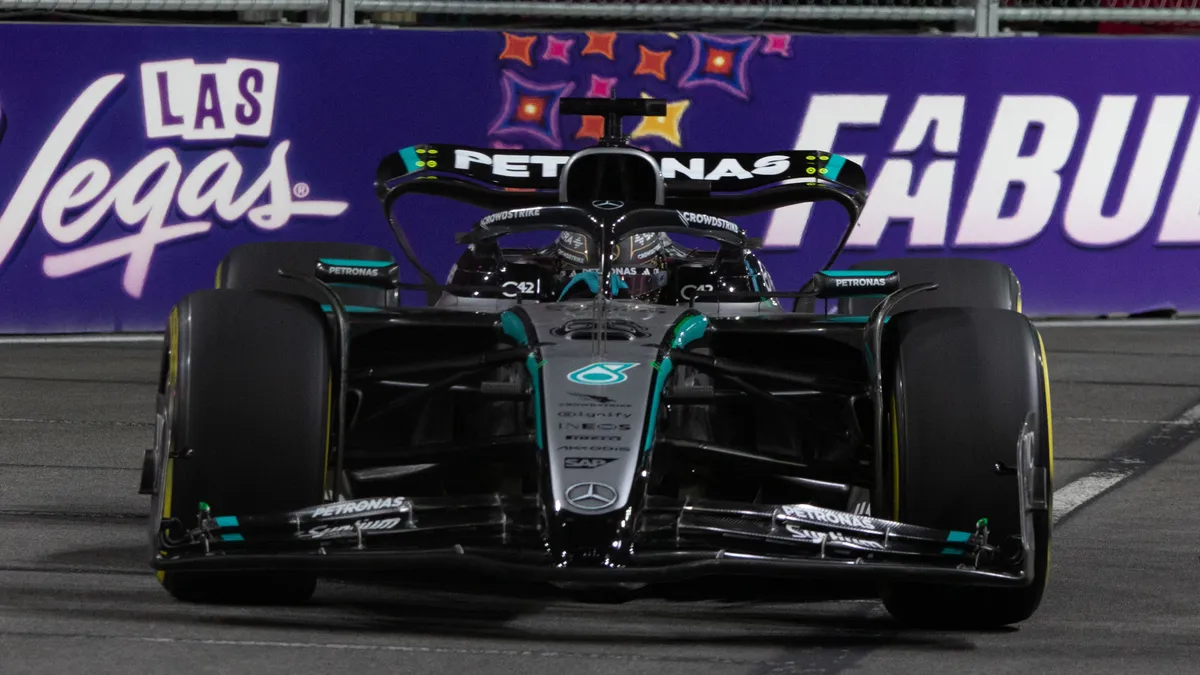 Russell az élen, a két McLaren a mezőny végén a Las Vegas-i időmérő előtt