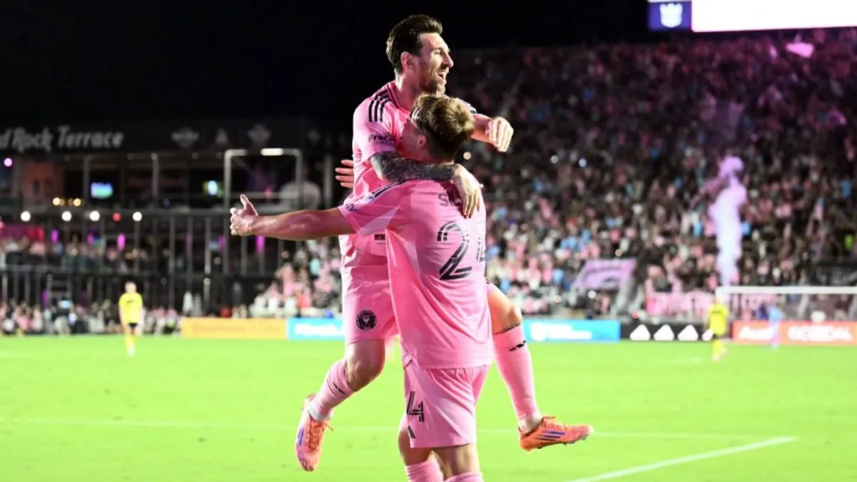 Messi két góllal és két gólpasszal segítette első playoffsikeréhez az Inter Miamit