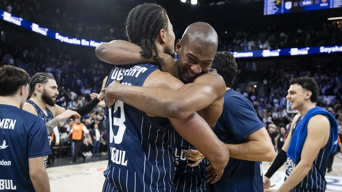 A Real Madrid és az Anadolu Efes is egy ponttal nyert a férfi kosárlabda Euroligában