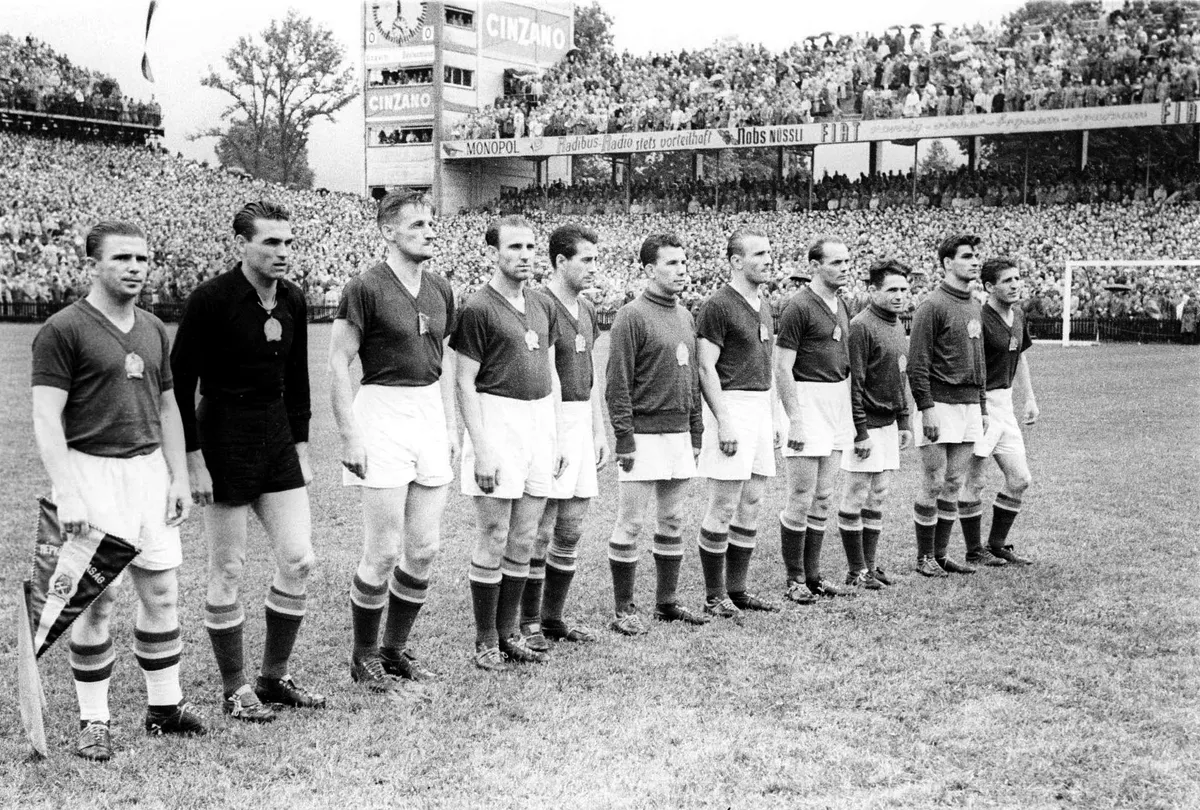 1954 FIFA World Cup: Hungary's National Team