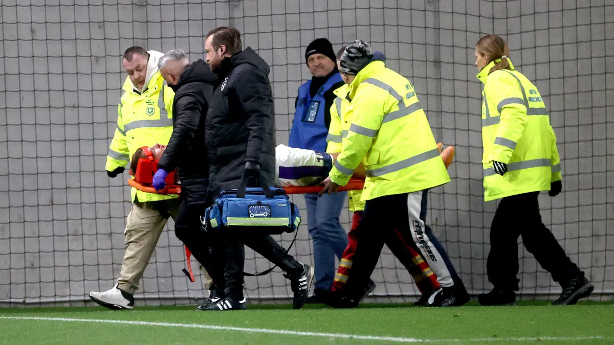 Az Újpest közleményt adott ki az eszméletét vesztő védőjének állapotáról