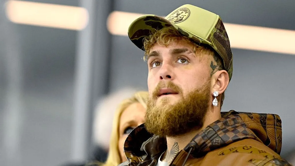 Jake Paul üzent Joshua autóbalesete után