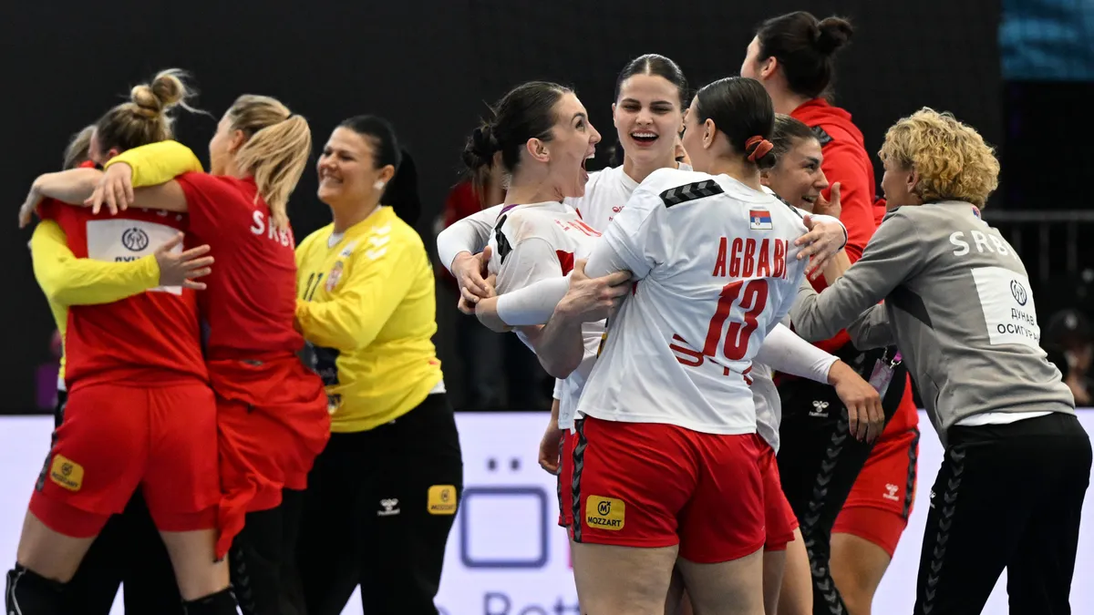 Hatgólos hátrányból fordítottak a szerbek a spanyolok ellen a középdöntő nyitányán