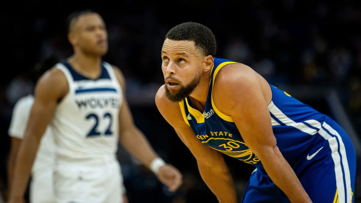 Mitchell 48 pontja és Curry visszatérése – parádés egyéni teljesítmények az NBA-ben