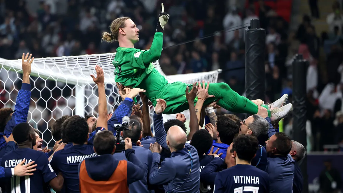 Szafonov négy 11-est kivédett, a PSG nyerte az Interkontinentális Kupát