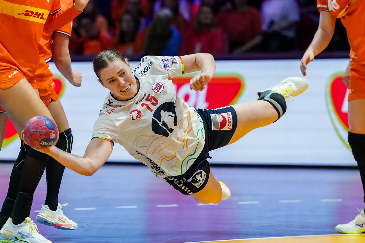 2025-12-12 Netherlands v Norway - IHF World Women's Handball Championship