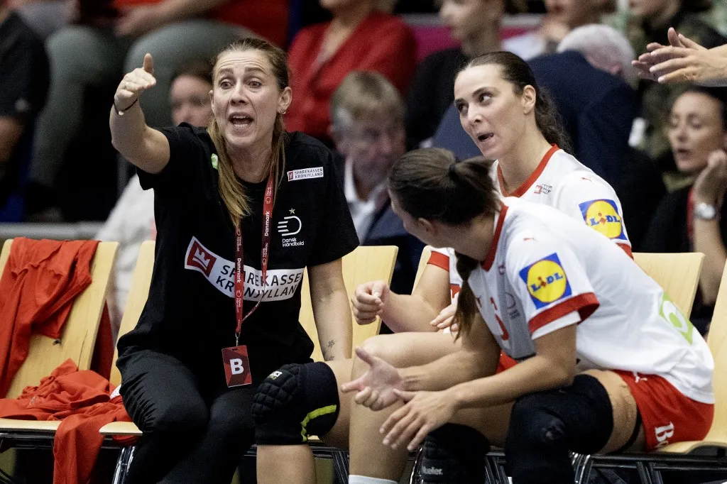 Women's Handball: Denmark - Iceland