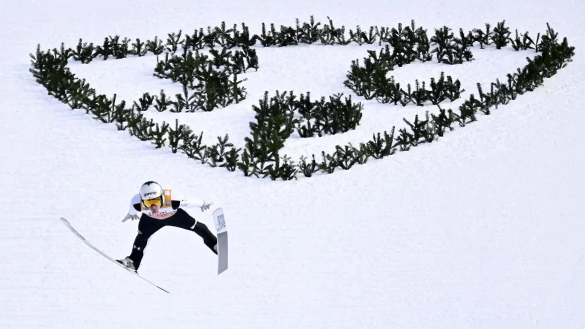 A Négysáncverseny második állomásán is Domen Prevc nyert