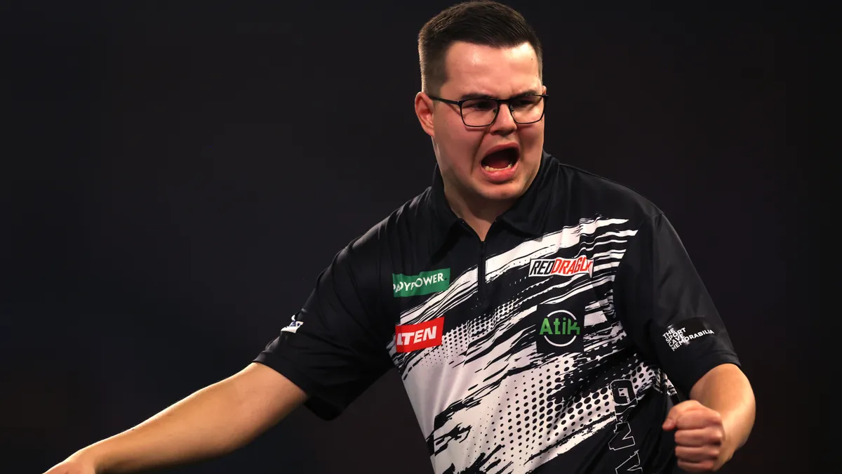 Kiesett a korábbi világbajnok, Van Veen legyőzte Humphriest a darts-vb-n!