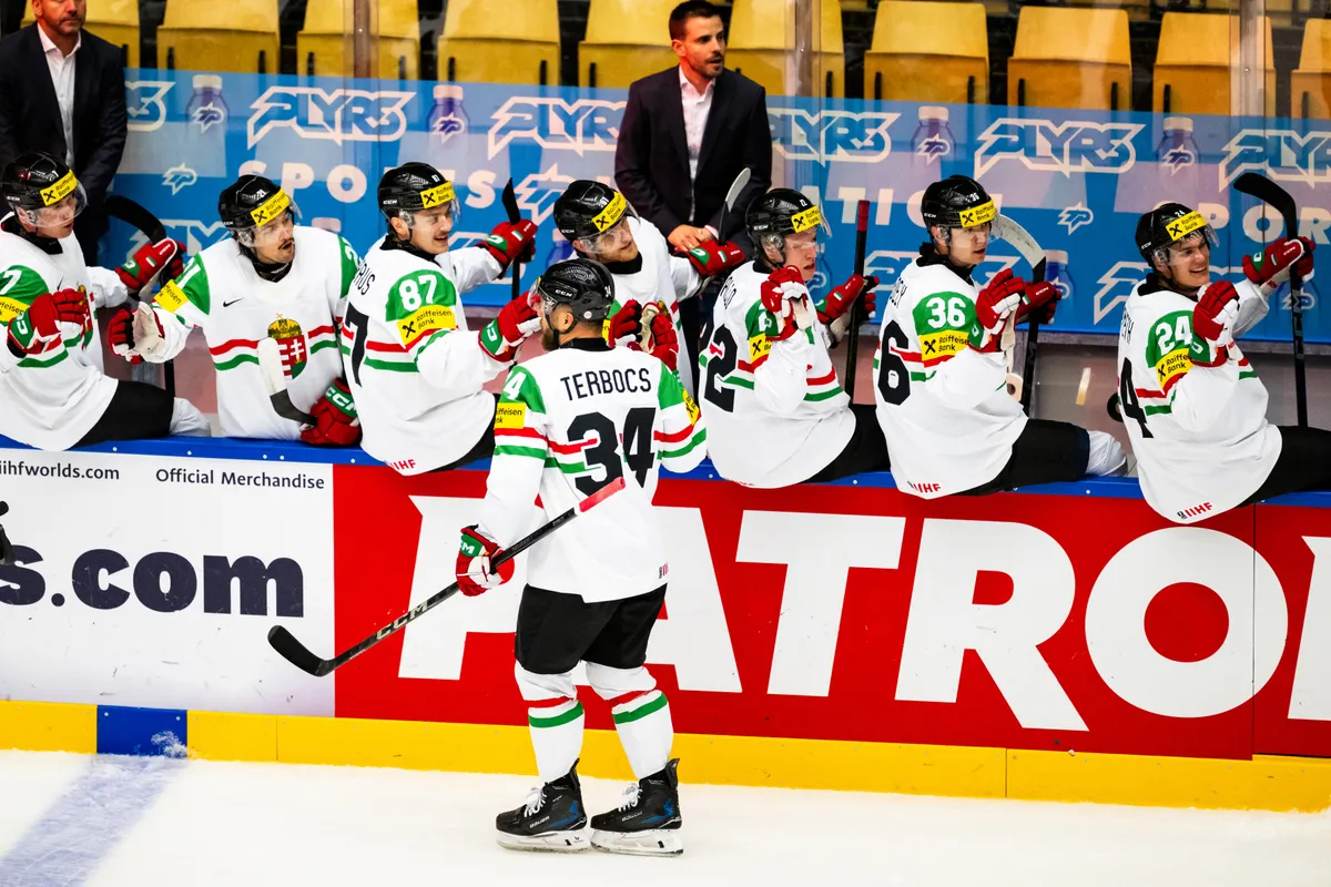 IIHF WM 2025 - Kazakhstan v Hungary