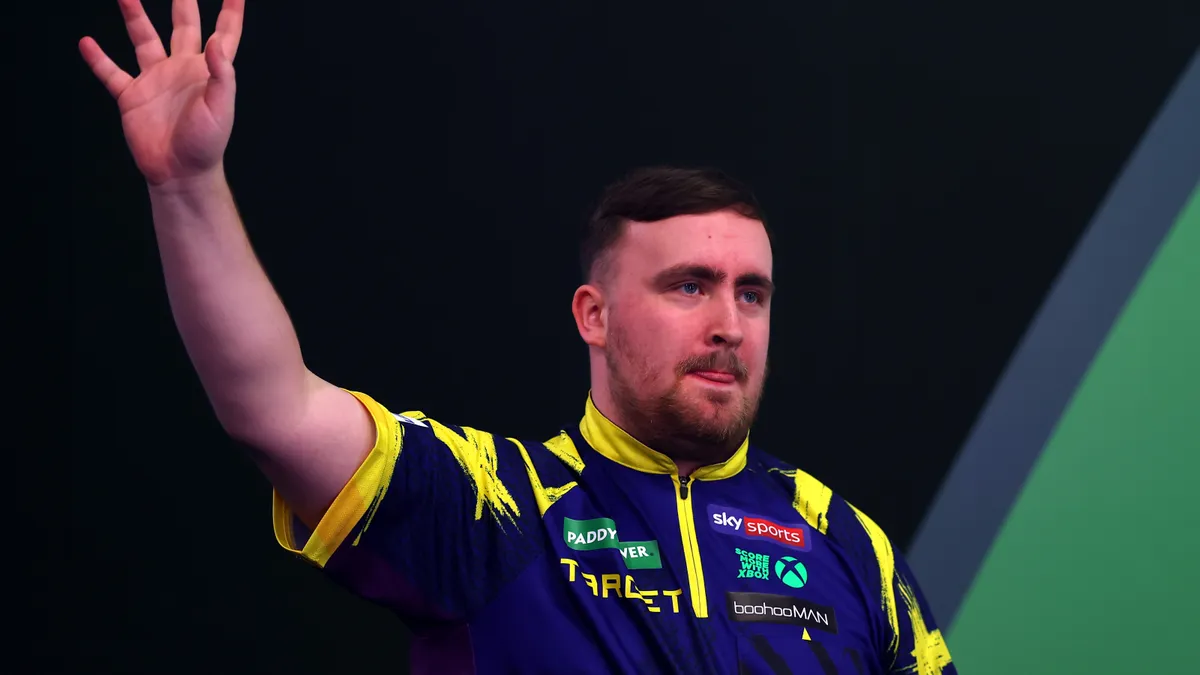 Nem volt kérdés! Littler 5:0-ra kiütötte Ratajskit a darts-vb negyeddöntőjében