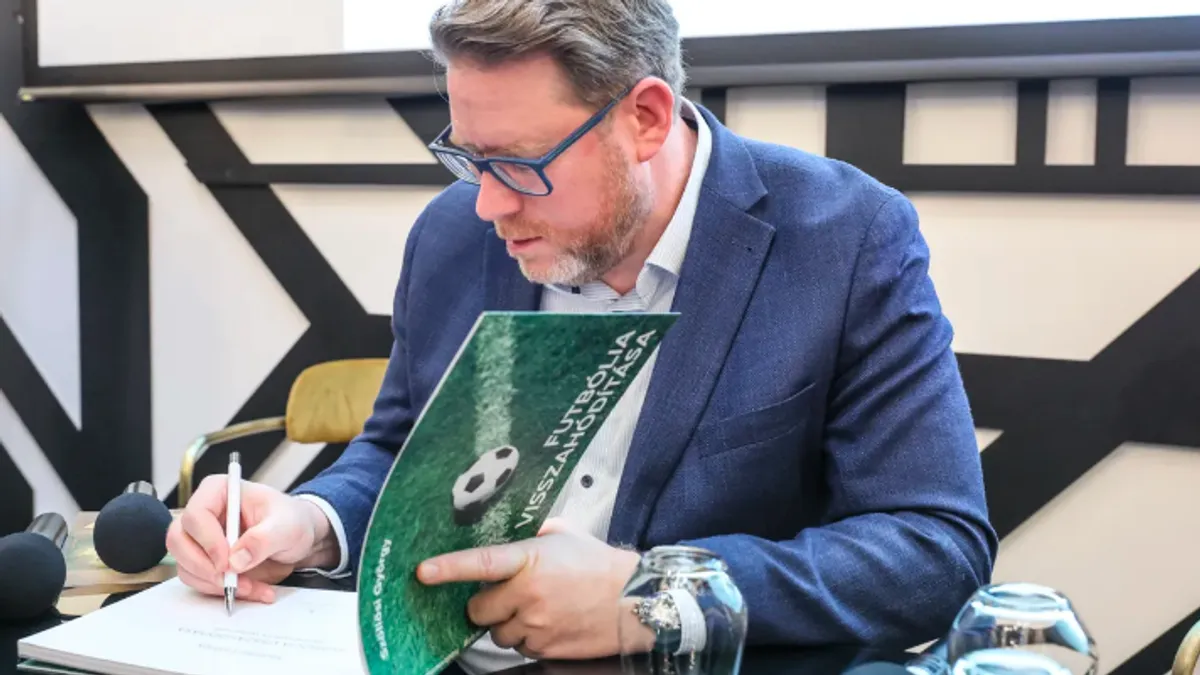 „Ez a könyv segít mindenkinek, hogy ne csak nézze, hanem lássa is, mi történik” – szakértők beszéltek a Futbólia visszahódításáról