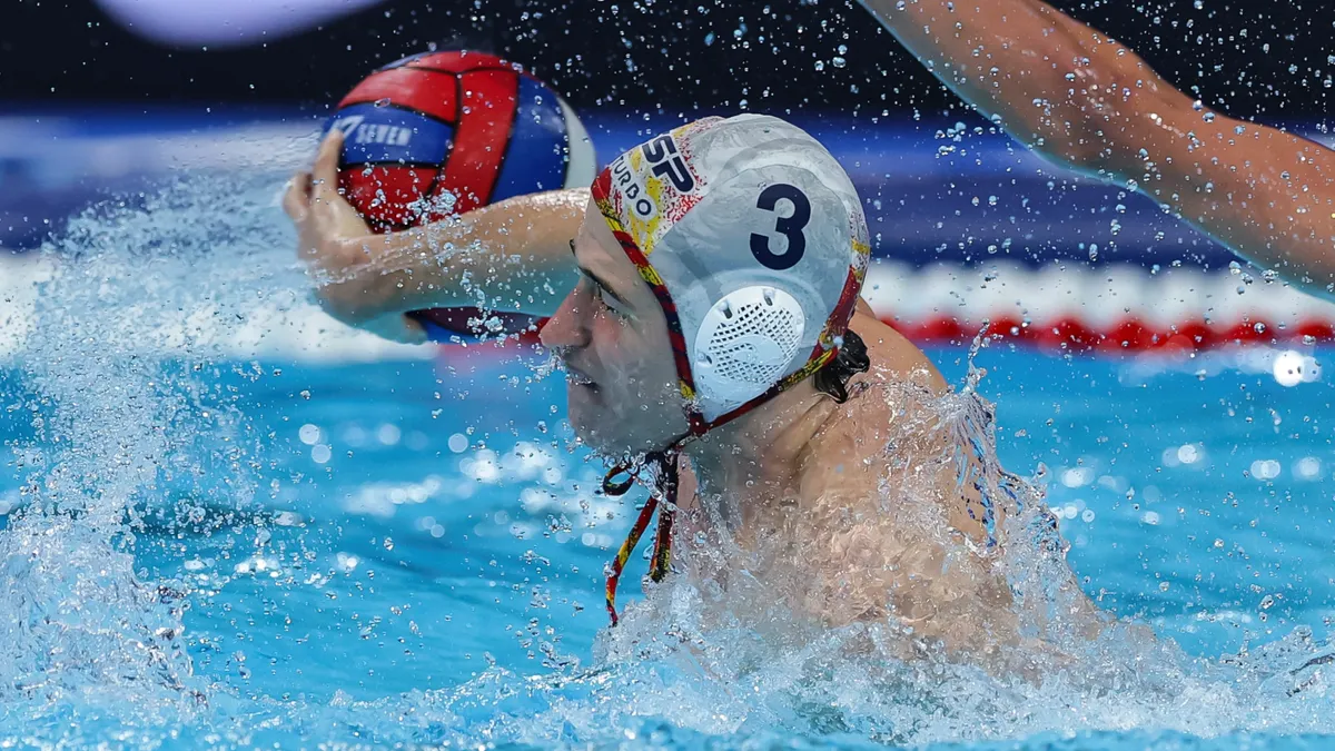 A címvédő spanyolok nyolc góllal nyertek Montenegró ellen a vízilabda Eb-n