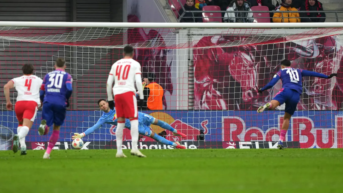 Hiába vezetett, kikapott otthon a Mainztól az RB Leipzig