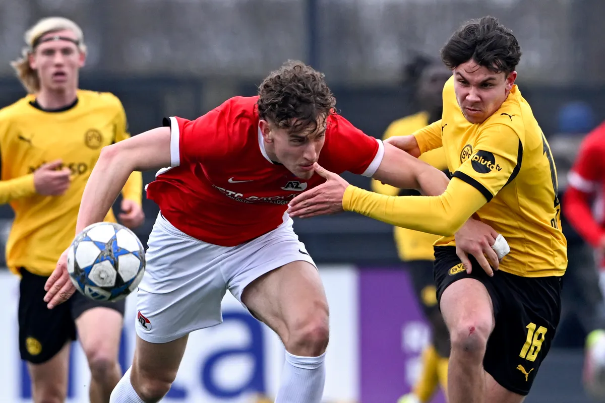 AZ U19 v Borussia Dortmund U19 - UEFA Youth League