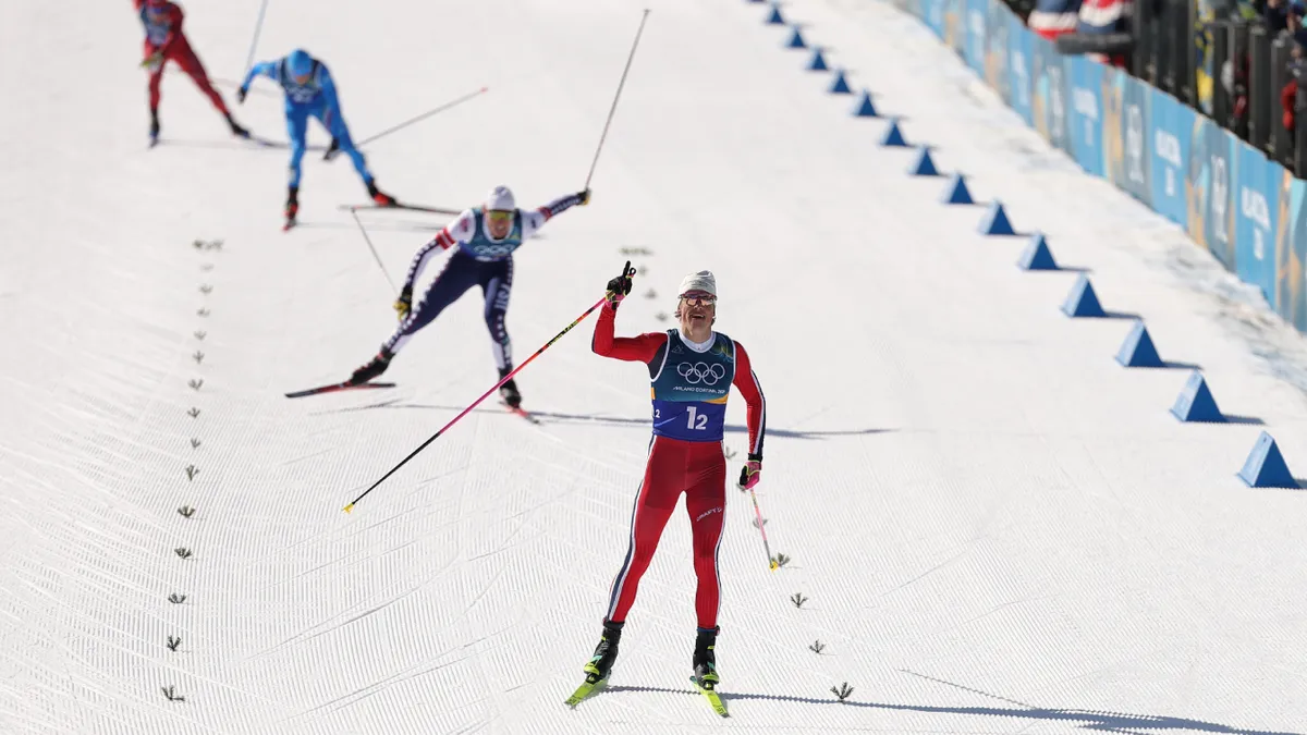 Sífutás: Klaebo történelmet írt, megszerezte 10. olimpiai aranyát, ezúttal csapatsprintben győzött
