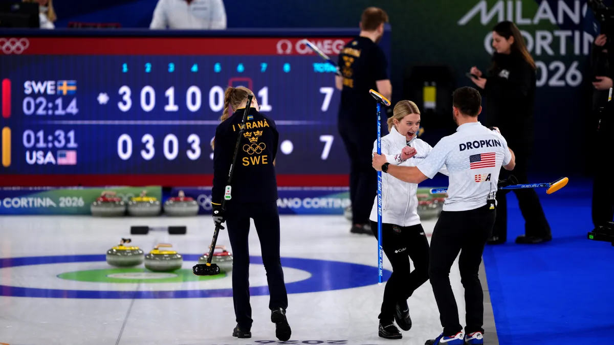 Minden elődöntős hely elkelt a vegyes párosoknál curlingben a téli olimpián
